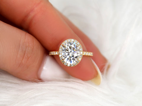 2ct Chantelle 9x7mm 14kt Gold Moissanite Diamond Non-Cathedral Oval Halo Ring - Rosados Box