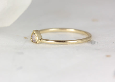 Ultra Petite Zelda 14kt Gold Rainbow Moonstone Triangle Stacking Ring - Rosados Box