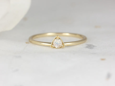 Ultra Petite Zelda 14kt Gold Rainbow Moonstone Triangle Stacking Ring - Rosados Box