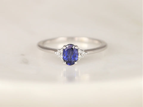 Juniper 6x4mm 14kt Gold Blue Sapphire Diamonds Dainty Oval Cluster Ring - Rosados Box