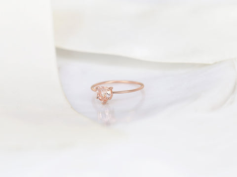 Ultra Petite Heartley 14kt Gold Morganite Heart Ring - Rosados Box