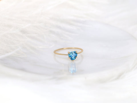 Ultra Petite Heartley 14kt Gold Blue Topaz Heart Ring - Rosados Box