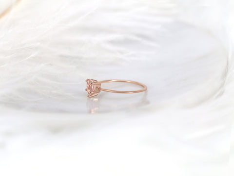 Ultra Petite Heartley 14kt Gold Morganite Heart Ring - Rosados Box