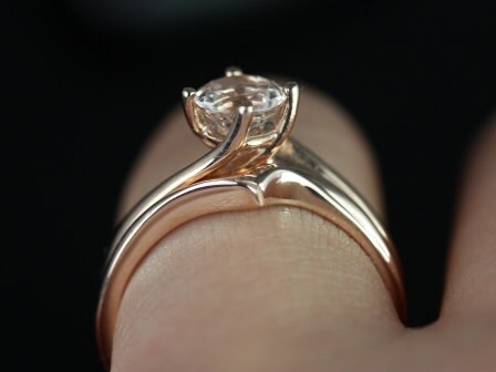 Rosados Box Ready to Ship Souffle 6mm 14kt Rose Gold Round Morganite Single Twist Kite Solitaire Bridal Set - Rosados Box