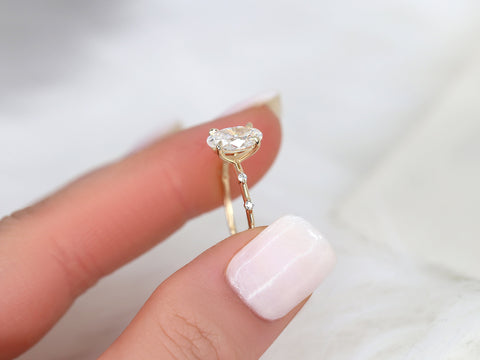 1.44ct Ready to Ship Alix 14kt Gold Diamond Dainty Minimalist Oval Solitaire Ring - Rosados Box